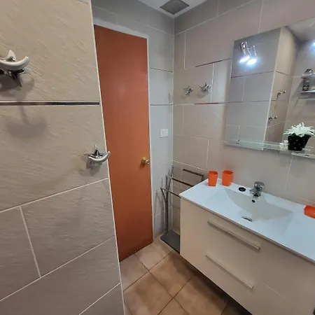 Castle Harbour 33 - One Bed Лос Кристианос